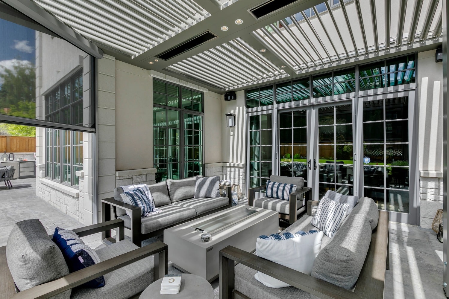 retractable patio blinds - StruXure Pergolas In Northern California - Smart motorized Pergolas for Homeowners, contractors, and businesses