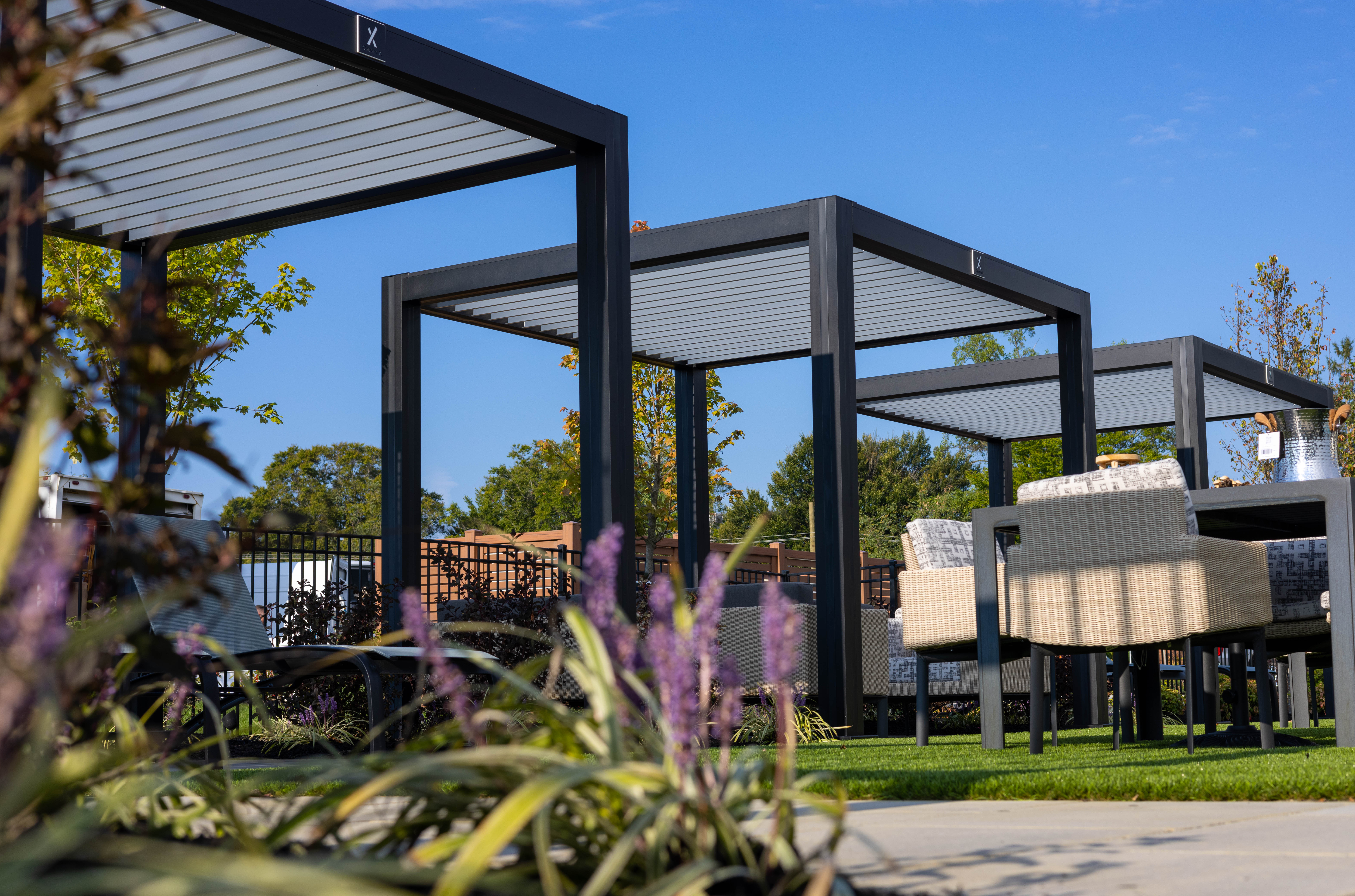 white louvers roof pool side - StruXure Pergolas In Northern California - Smart motorized Pergolas for Homeowners, contractors, and businesses