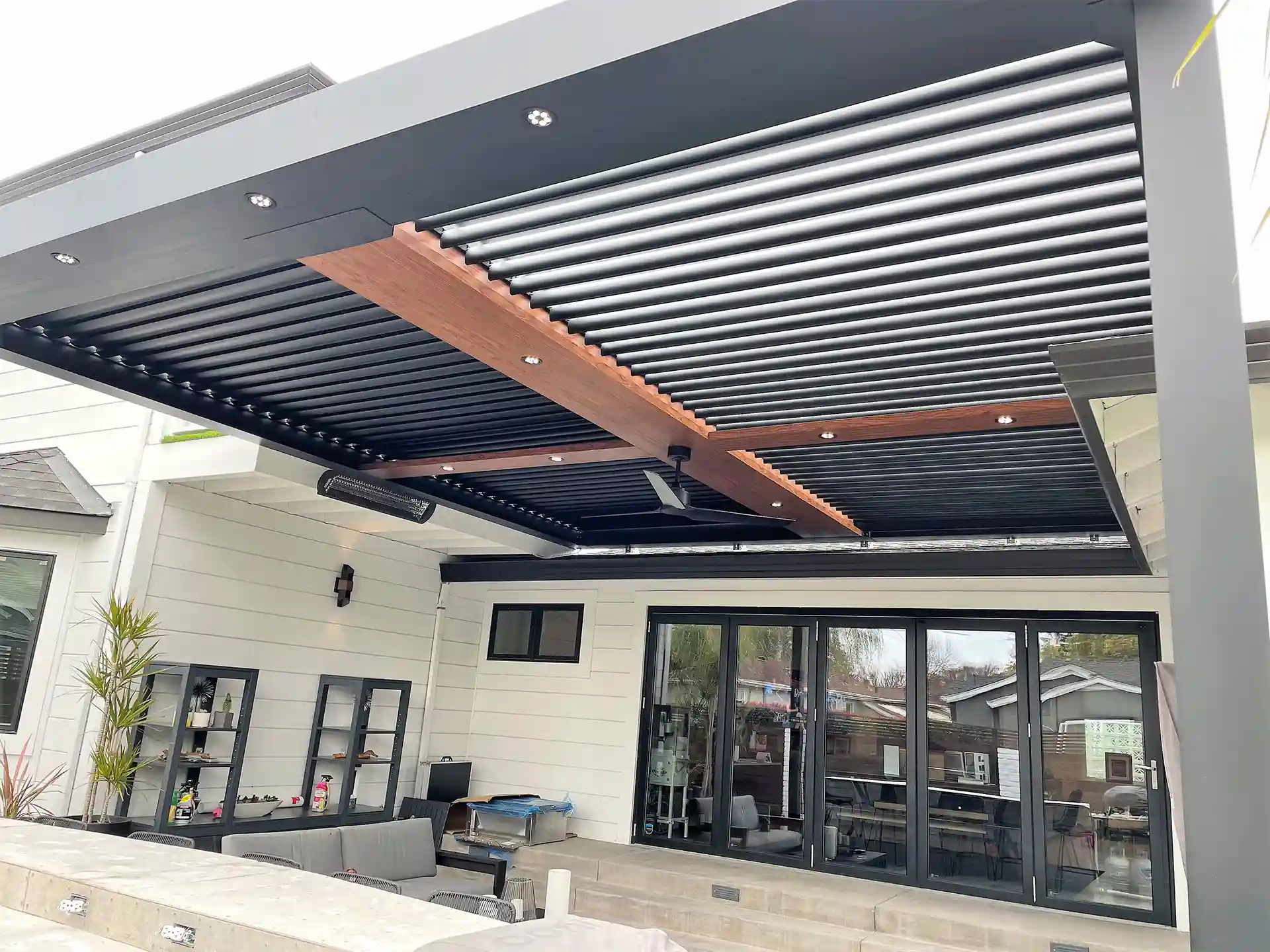 What are Motorized pergolas and what are Adjustable Louvered Pergola